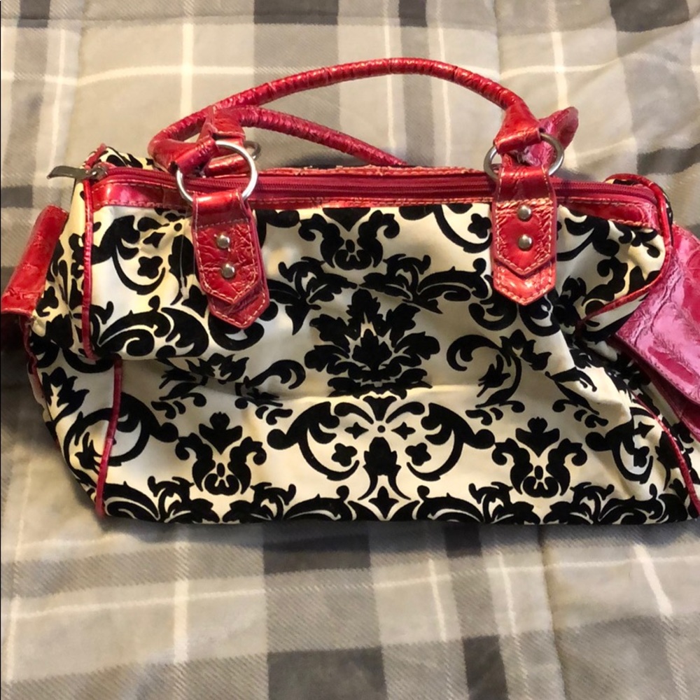 Travel tote